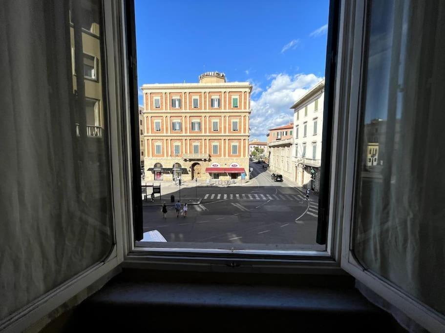 Loft Storico In Pieno Centro! Leilighet Livorno Eksteriør bilde