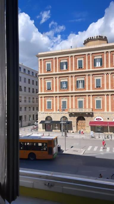 Loft Storico In Pieno Centro! Leilighet Livorno Eksteriør bilde